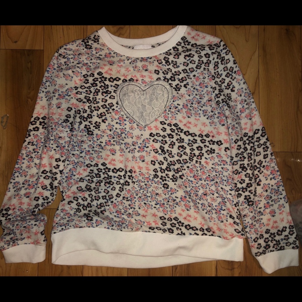 BCBG sweater for girls !! NWOT